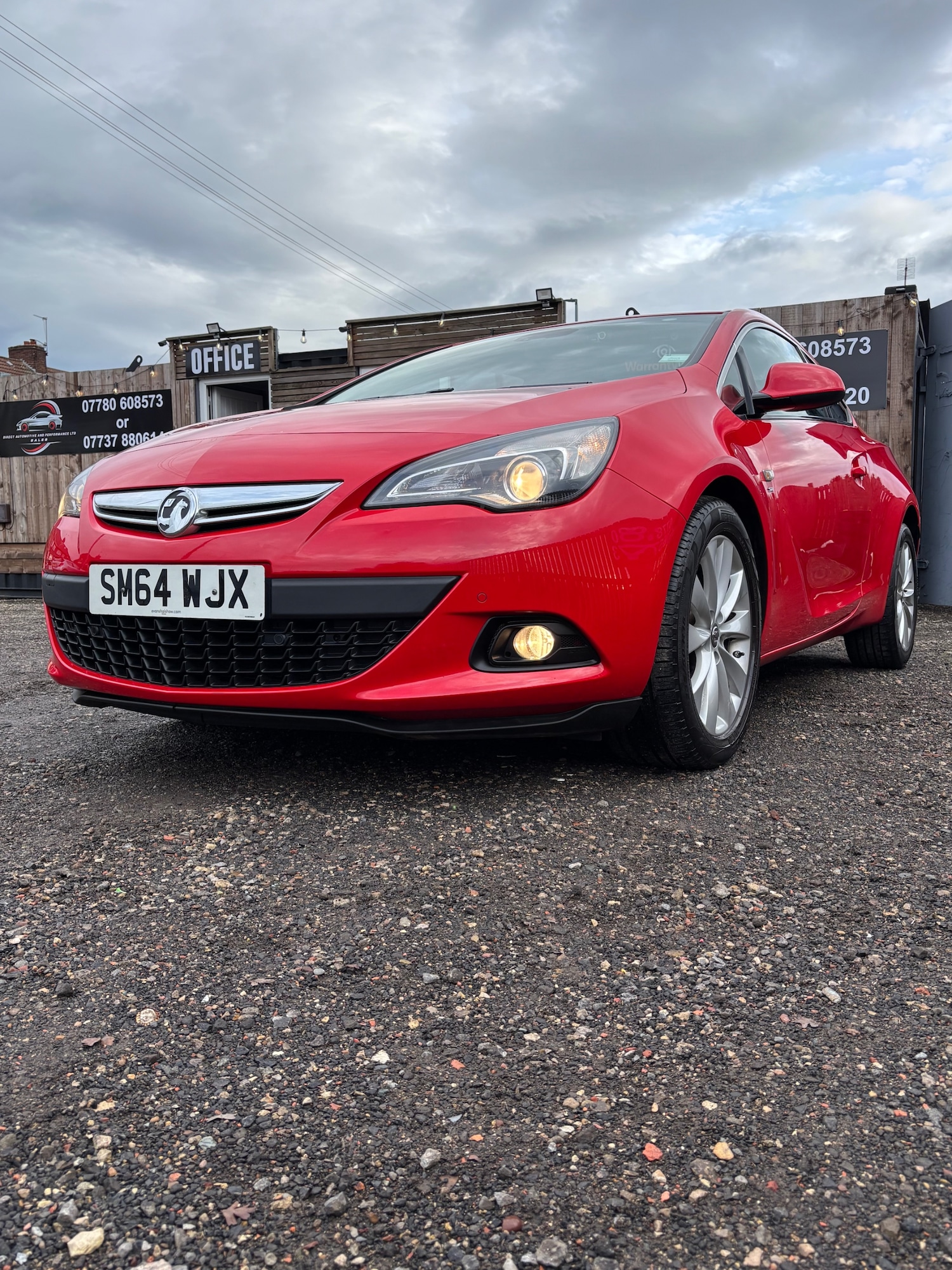 Used Vauxhall Astra GTC 2015 for sale - 76722390: Photo 2