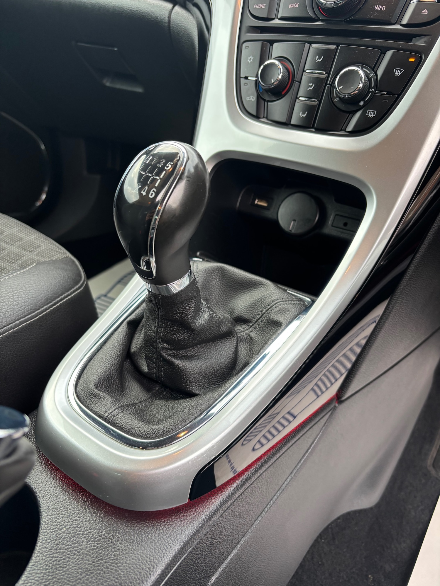 Used Vauxhall Astra GTC 2015 for sale - 76722390: Photo 46