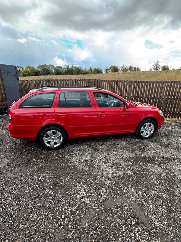 Used Skoda Octavia 2011 for sale - 76149812: Photo 3