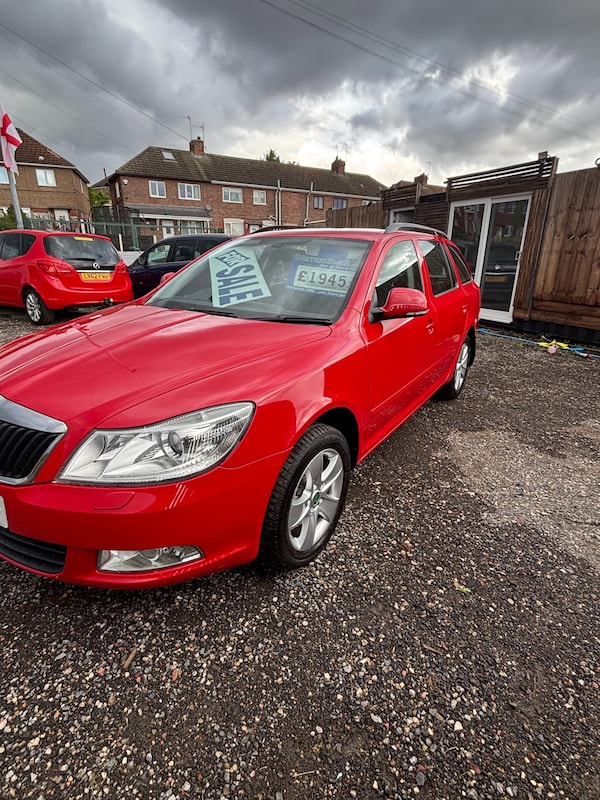 Used Skoda Octavia 2011 for sale - 76149812: Photo 4