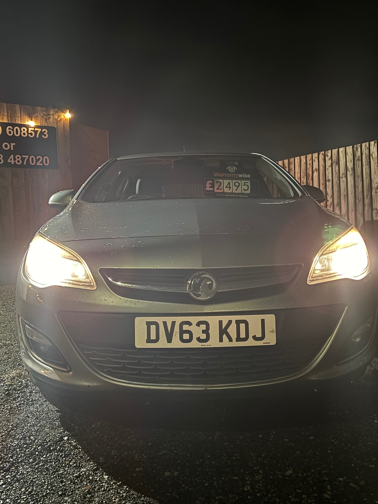 Used Vauxhall Astra 2013 for sale - 76974222: Photo 2