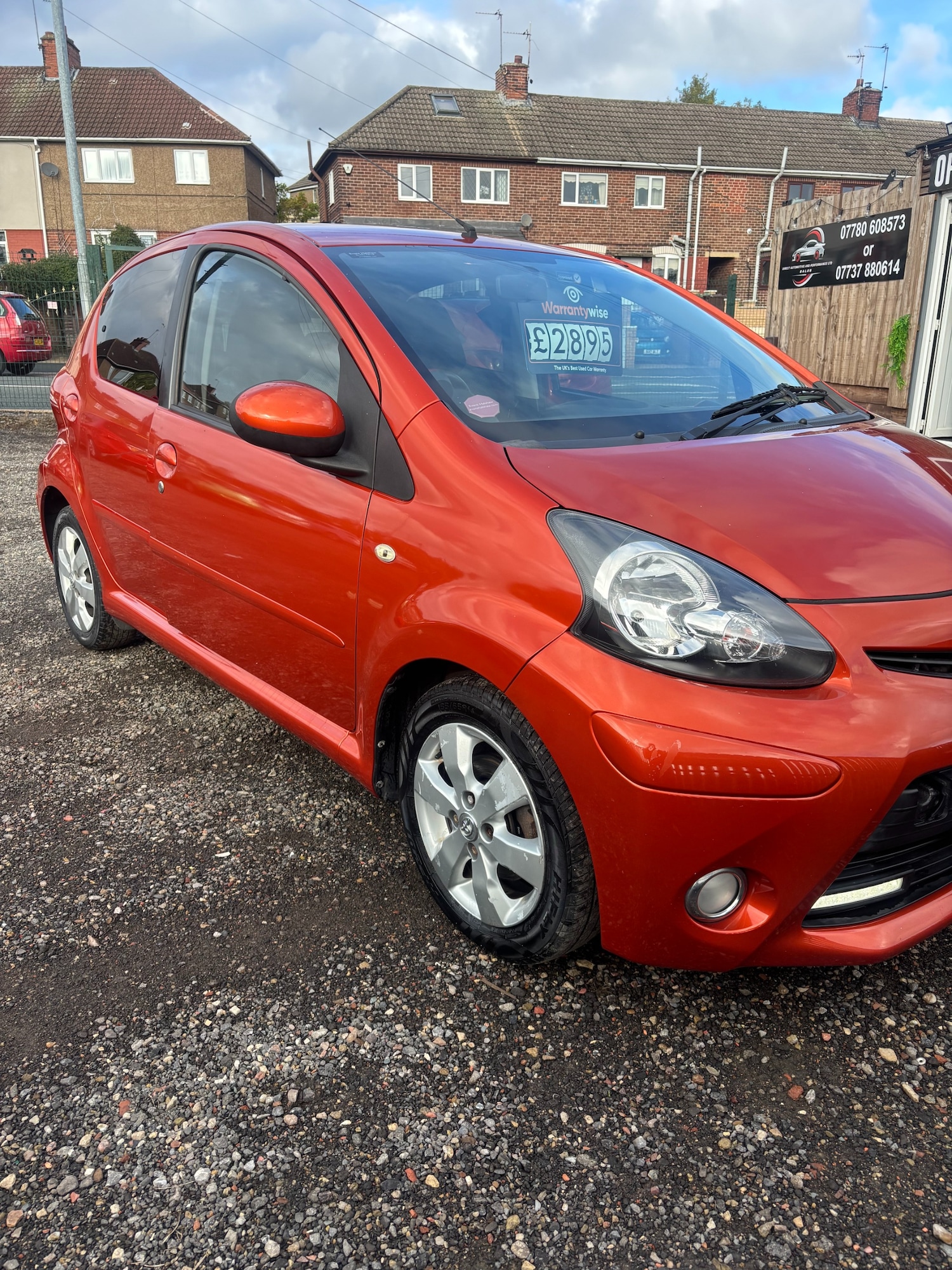 Used Toyota AYGO 2012 for sale - 76322544: Photo 2