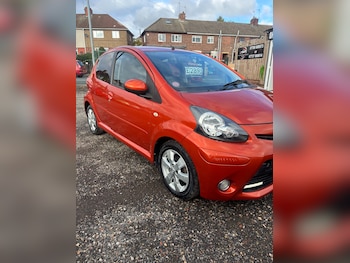Used Toyota AYGO 2012 for sale - 76322544: Photo