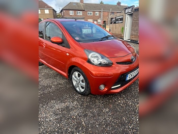 Used Toyota AYGO 2012 for sale - 76322544: Photo