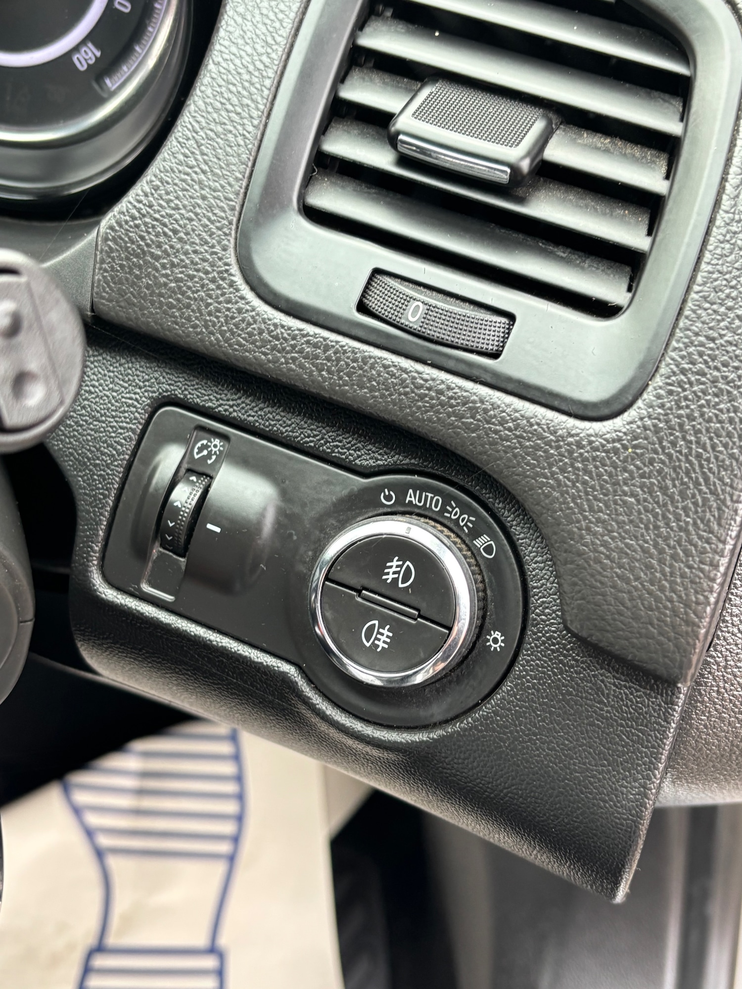 Used Vauxhall Insignia 2015 for sale - 76637846: Photo 19