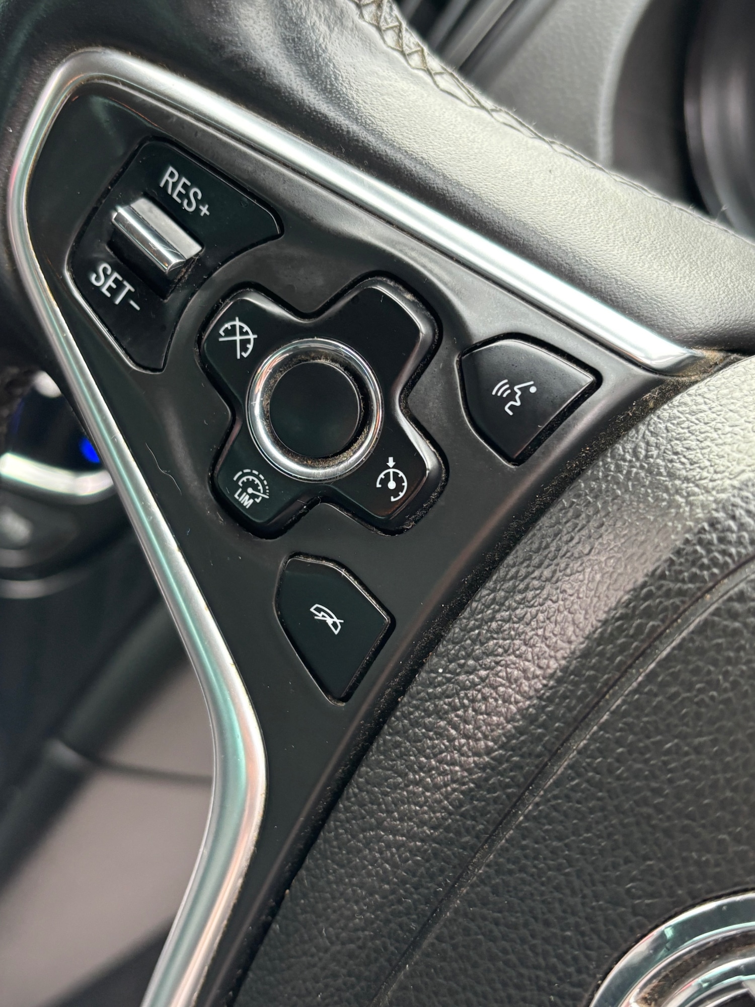 Used Vauxhall Insignia 2015 for sale - 76637846: Photo 23