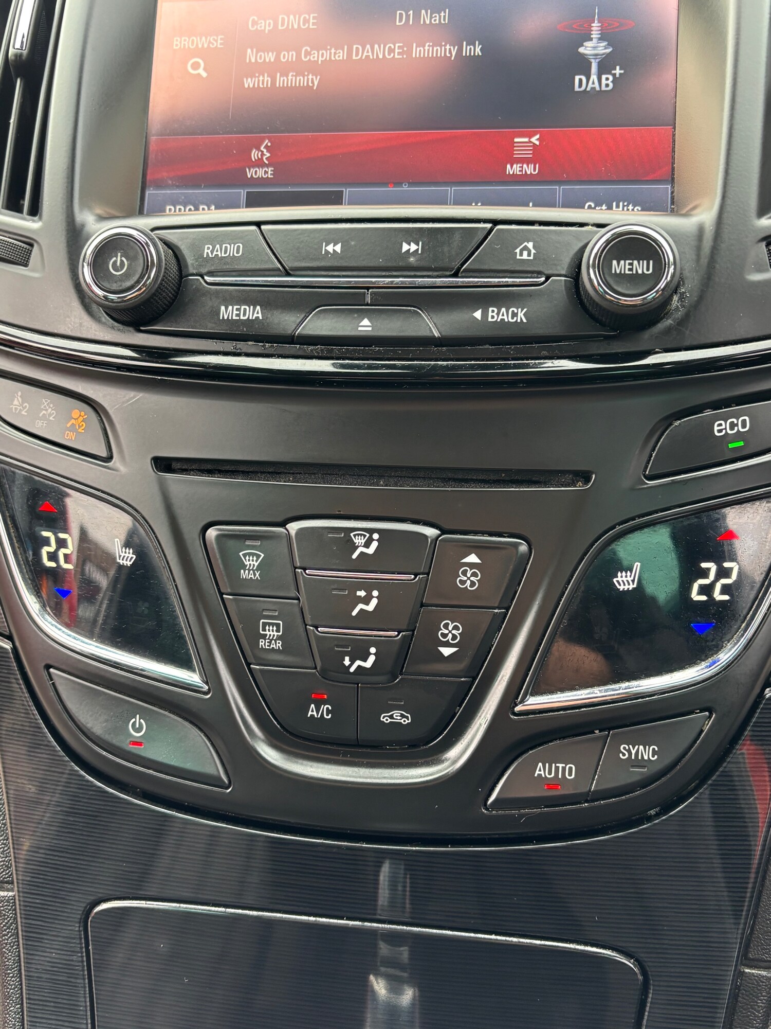 Used Vauxhall Insignia 2015 for sale - 76637846: Photo 39