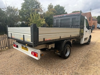 Used Nissan Interstar 2023 for sale - 79547829: Photo