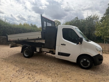 Used Nissan Interstar 2023 for sale - 79547829: Photo