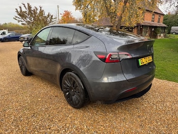 Used Tesla Model Y 2022 for sale - 76478122: Photo