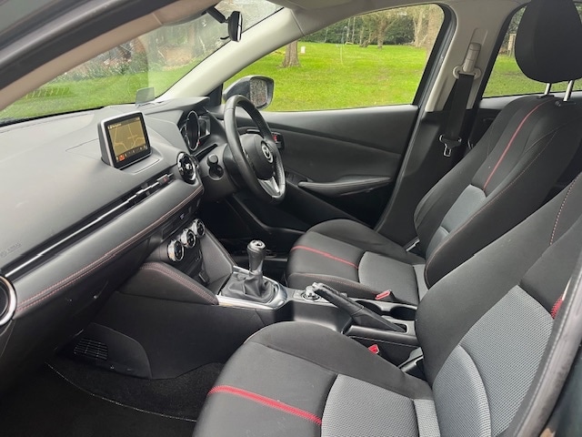 Used Mazda Mazda2 2015 for sale - 77417448: Photo 5