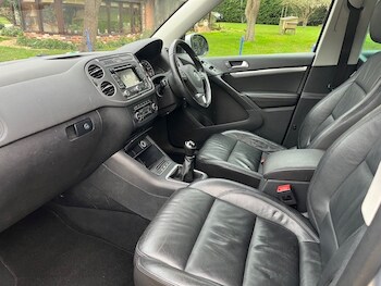 Used Volkswagen Tiguan 2014 for sale - 77085200: Photo