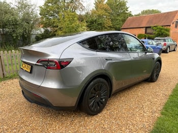 Used Tesla Model Y 2024 for sale - 79825563: Photo
