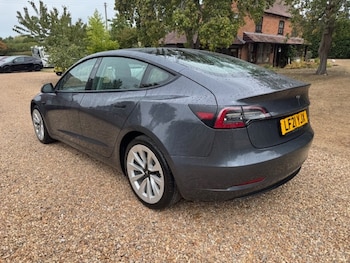Used Tesla Model 3 2021 for sale - 75713968: Photo