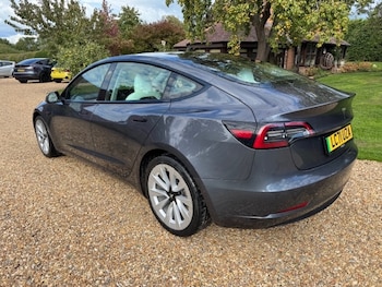Used Tesla Model 3 2021 for sale - 76101467: Photo 3