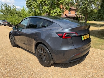 Used Tesla Model Y 2023 for sale - 79230703: Photo