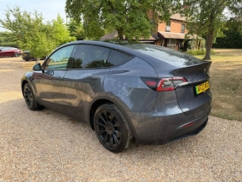 Used Tesla Model Y 2023 for sale - 79295443: Photo