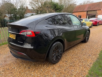 Used Tesla Model Y 2022 for sale - 76904924: Photo