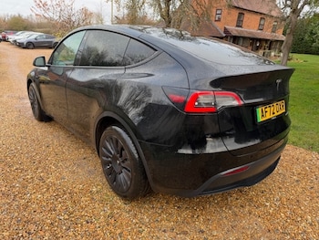 Used Tesla Model Y 2022 for sale - 76904924: Photo