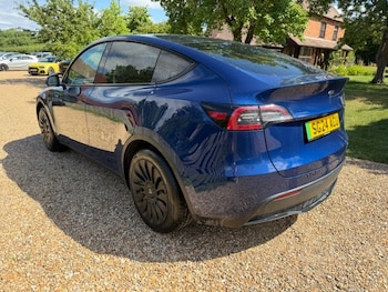 Used Tesla Model Y 2024 for sale - 79081229: Photo