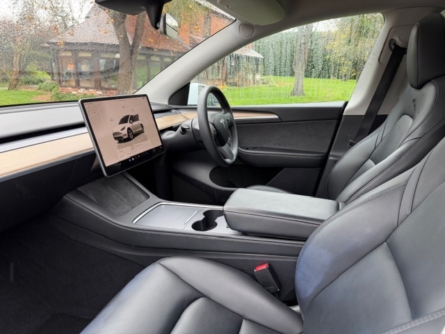 Used Tesla Model Y 2022 for sale - 76807807: Photo 5