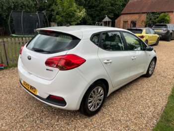 Used Kia Ceed 2015 for sale - 74892522: Photo