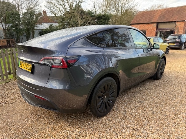 Used Tesla Model Y 2023 for sale - 77718009: Photo 2