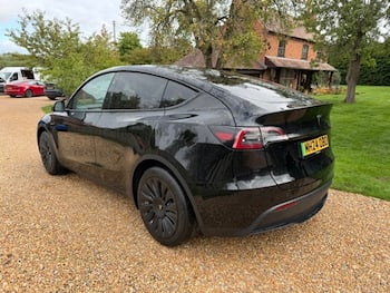 Used Tesla Model Y 2024 for sale - 79825560: Photo