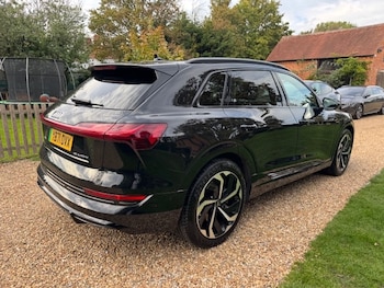 Used Audi e-tron 2022 for sale - 76157119: Photo