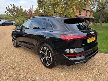 Used Audi e-tron 2022 for sale - 76157119: Photo
