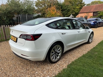 Used Tesla Model 3 2021 for sale - 76243336: Photo