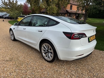 Used Tesla Model 3 2021 for sale - 76243336: Photo