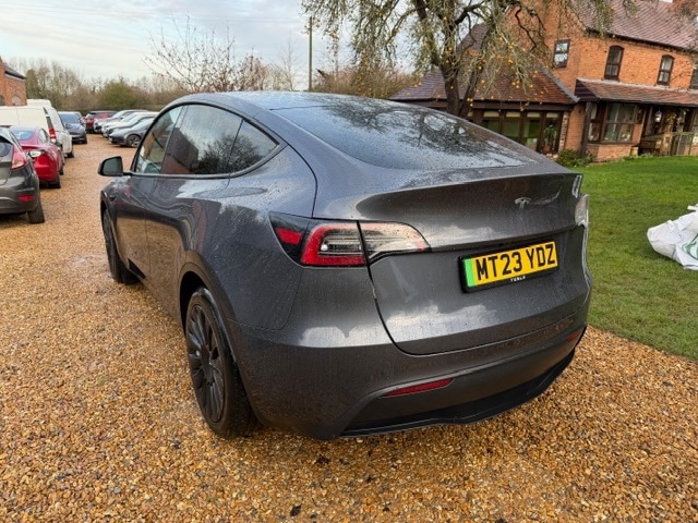 Used Tesla Model Y 2023 for sale - 76968270: Photo 3