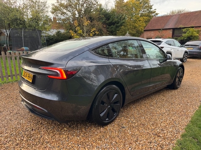 Used Tesla Model 3 2024 for sale - 76404498: Photo 2