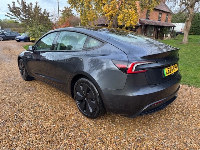 Used Tesla Model 3 2024 for sale - 76404498: Photo 3