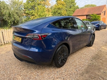 Used Tesla Model Y 2023 for sale - 79512355: Photo