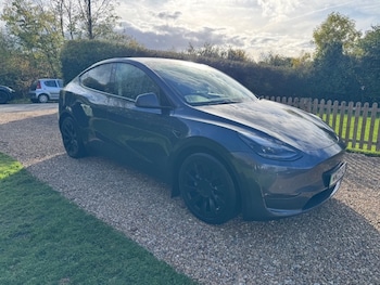 2022 (22) - Long Range AWD 5dr Auto