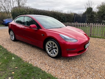 Tesla - Model 3