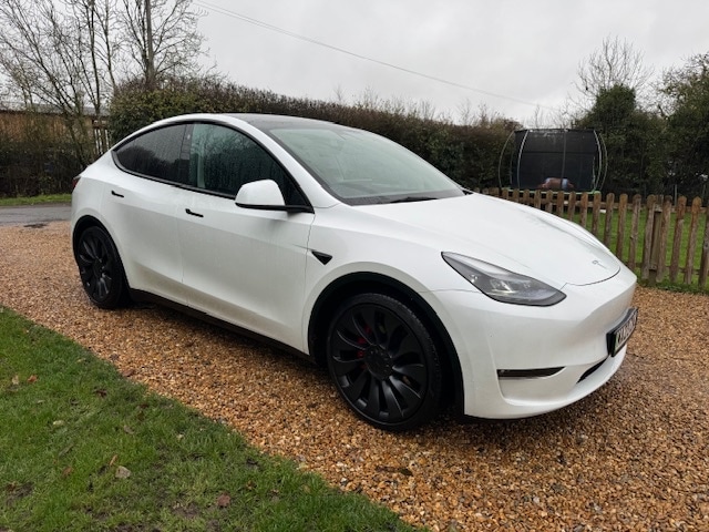 Used Tesla Model Y 2023 for sale - 76650693: Photo 1