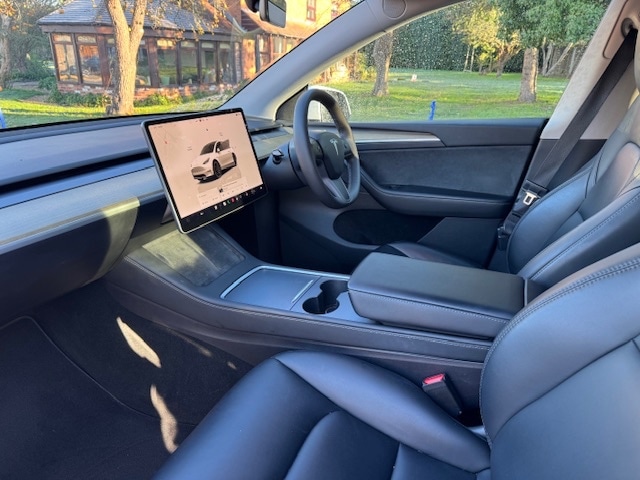 Used Tesla Model Y 2023 for sale - 76650693: Photo 6