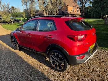 Used Kia Stonic 2018 for sale - 76599647: Photo