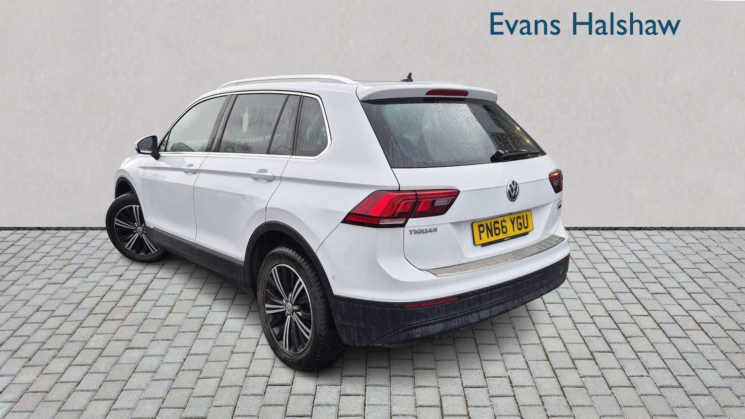 Used Volkswagen Tiguan for sale - 77861232: Photo 3