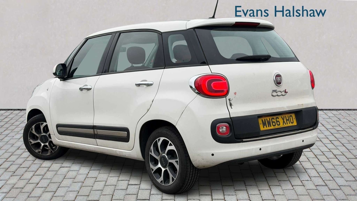 Used Fiat 500L 2016 for sale - 78104910: Photo 2