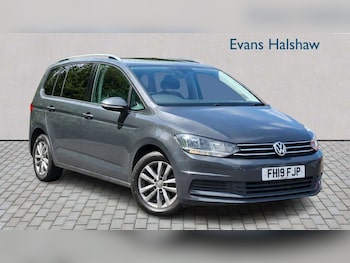 Used Volkswagen Touran 2019 for sale - 78881095: Photo
