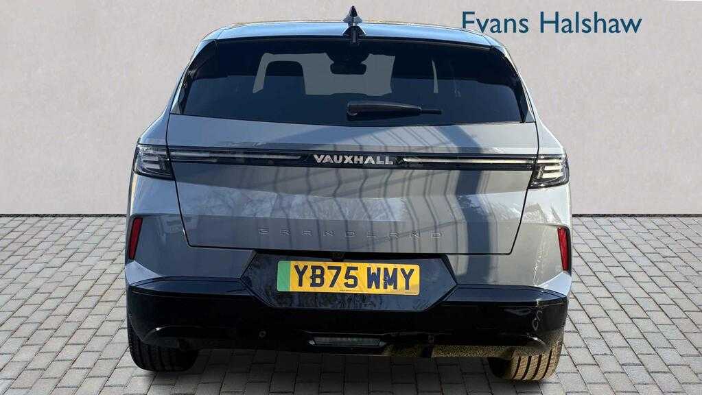 Used Vauxhall Grandland for sale - 77860478: Photo 2