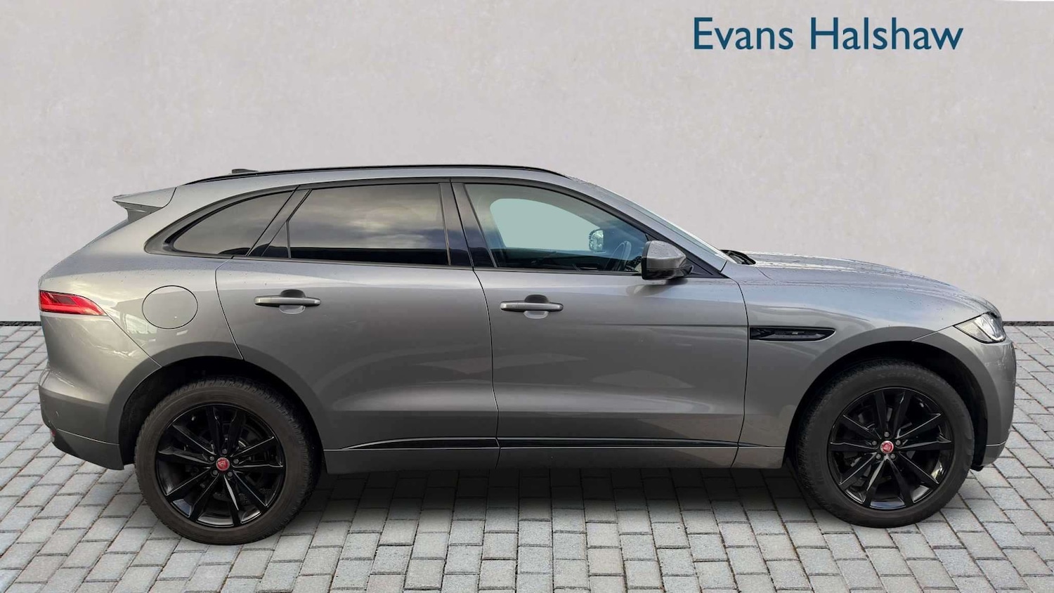 Used Jaguar F-Pace 2020 for sale - 77886109: Photo 4