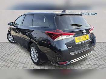 Used Toyota Auris 2015 for sale - 77961068: Photo