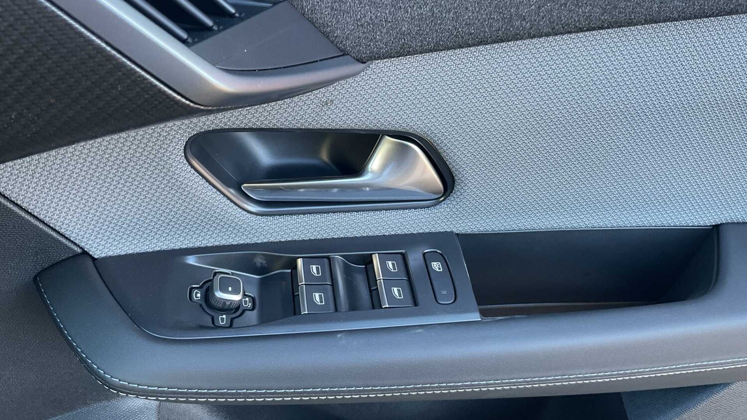 Used Vauxhall Grandland for sale - 77861353: Photo 34