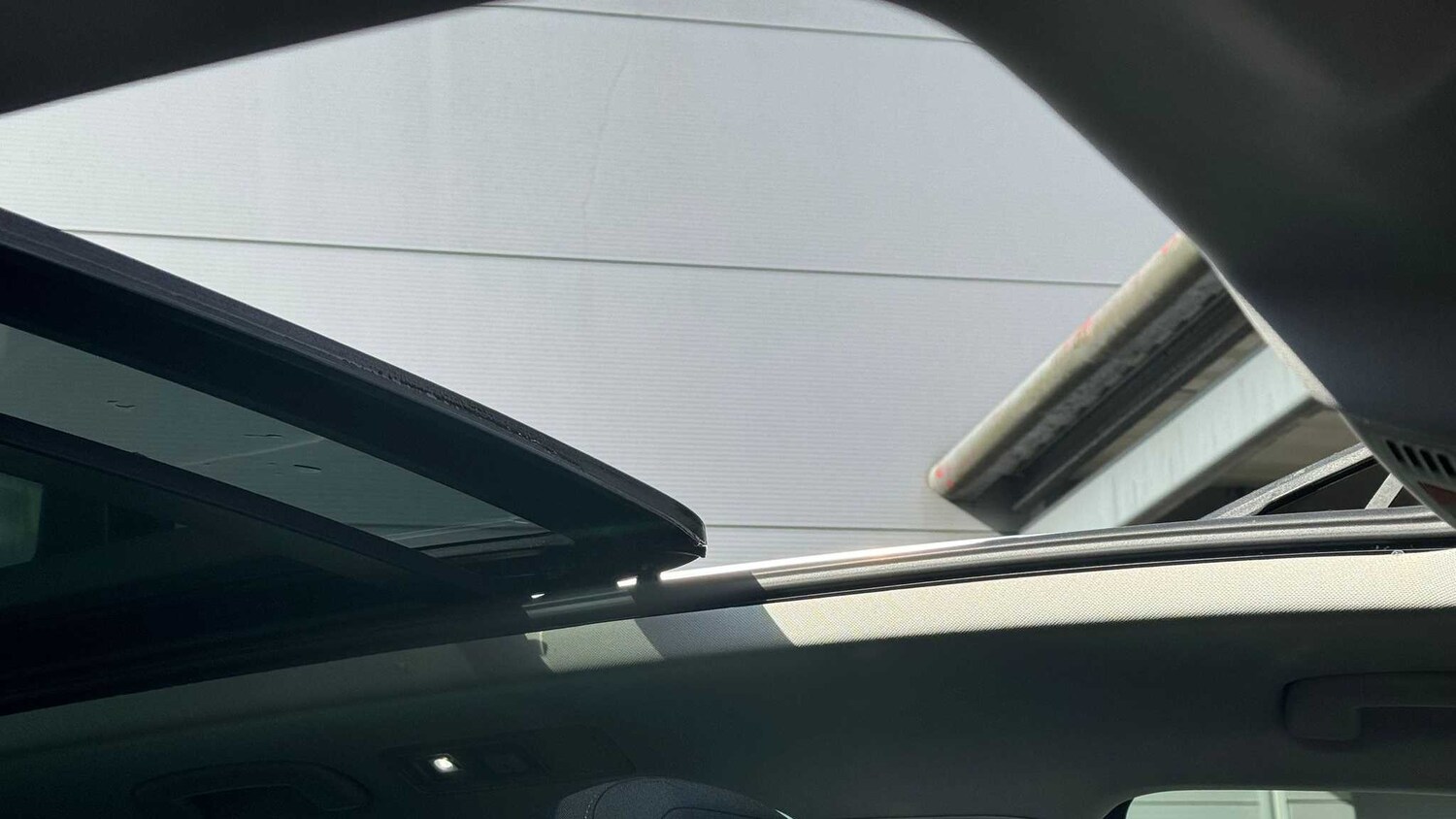 Used Volkswagen Tiguan 2021 for sale - 77858800: Photo 13