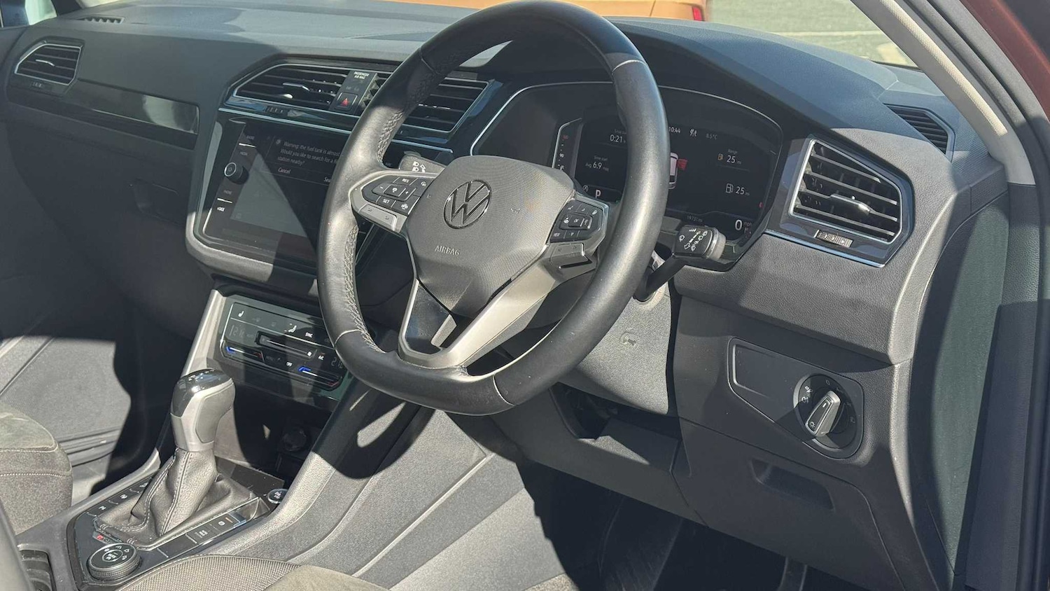 Used Volkswagen Tiguan 2021 for sale - 77858800: Photo 9